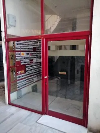 Rhodes Central: King Bed * Rhodes City